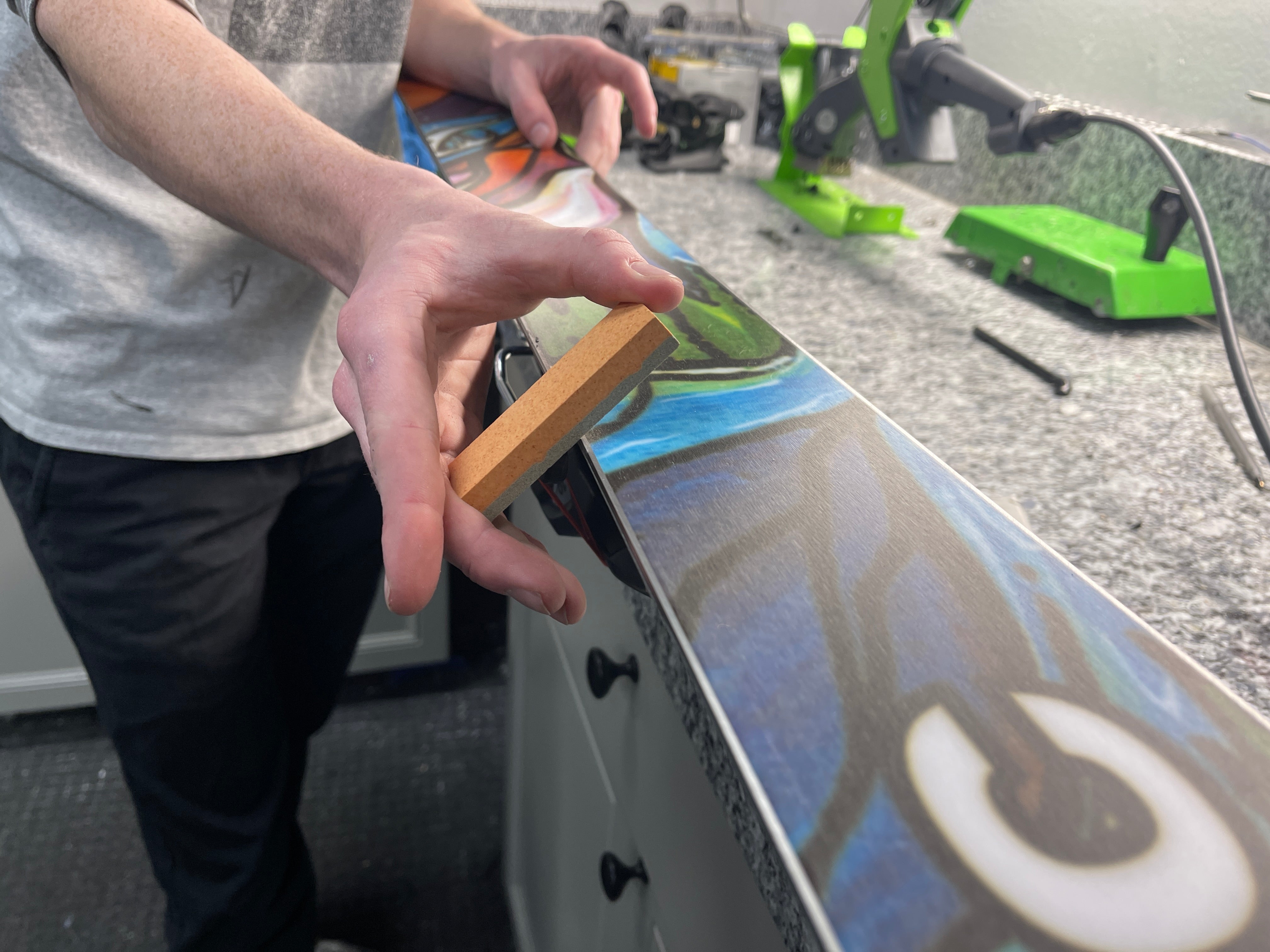 Dual-Sided Pocket Stone - 180/400 Grit - Ski Tuning