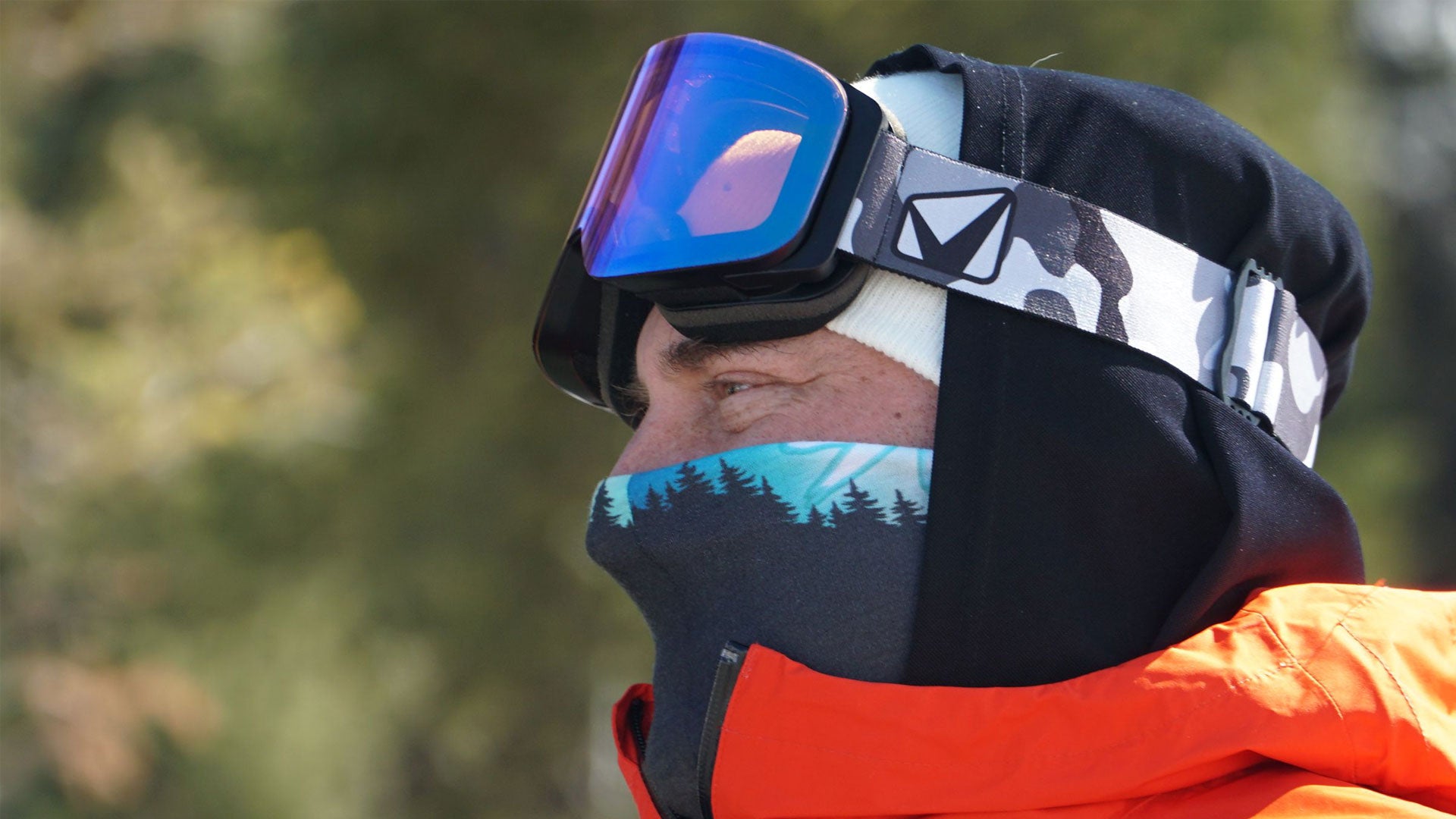 The STAGE Prop Goggle with Detector Lens. STAGE manufacturers high-quality ski goggles at affordable prices. The Prop series is available in Detector, Smoke, and Magnetic Lens Versions